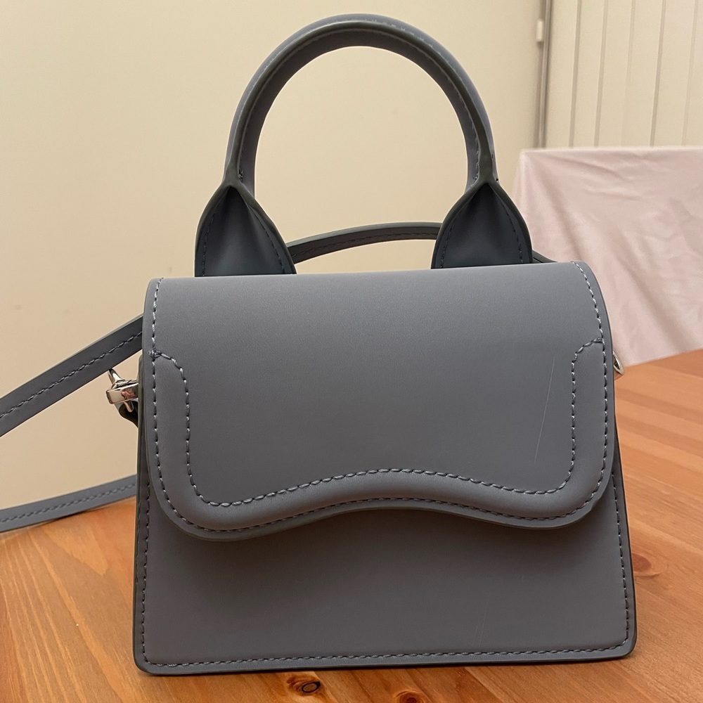 Mini shoulder bag
